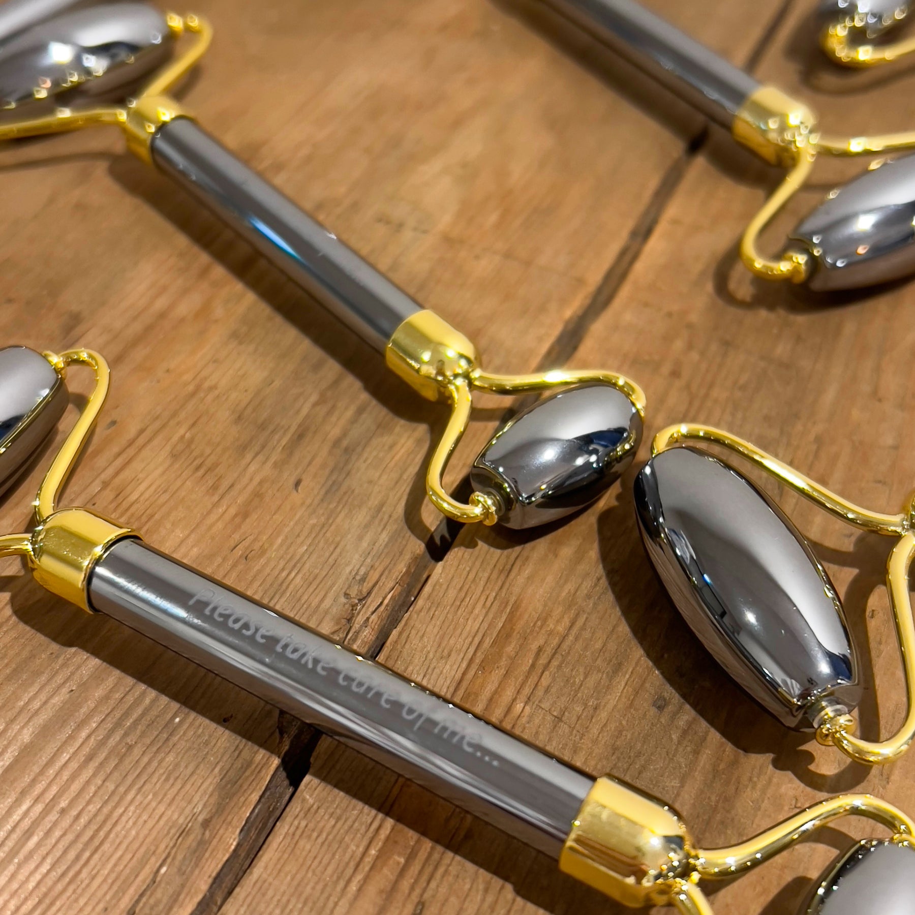 (PRE-ORDER)3-in-1 FACIAL ROLLER